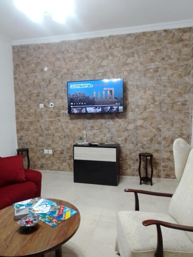 Precious Apartment Corinth Buitenkant foto
