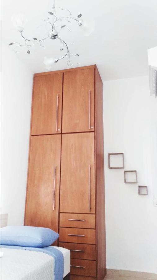 Precious Apartment Corinth Buitenkant foto