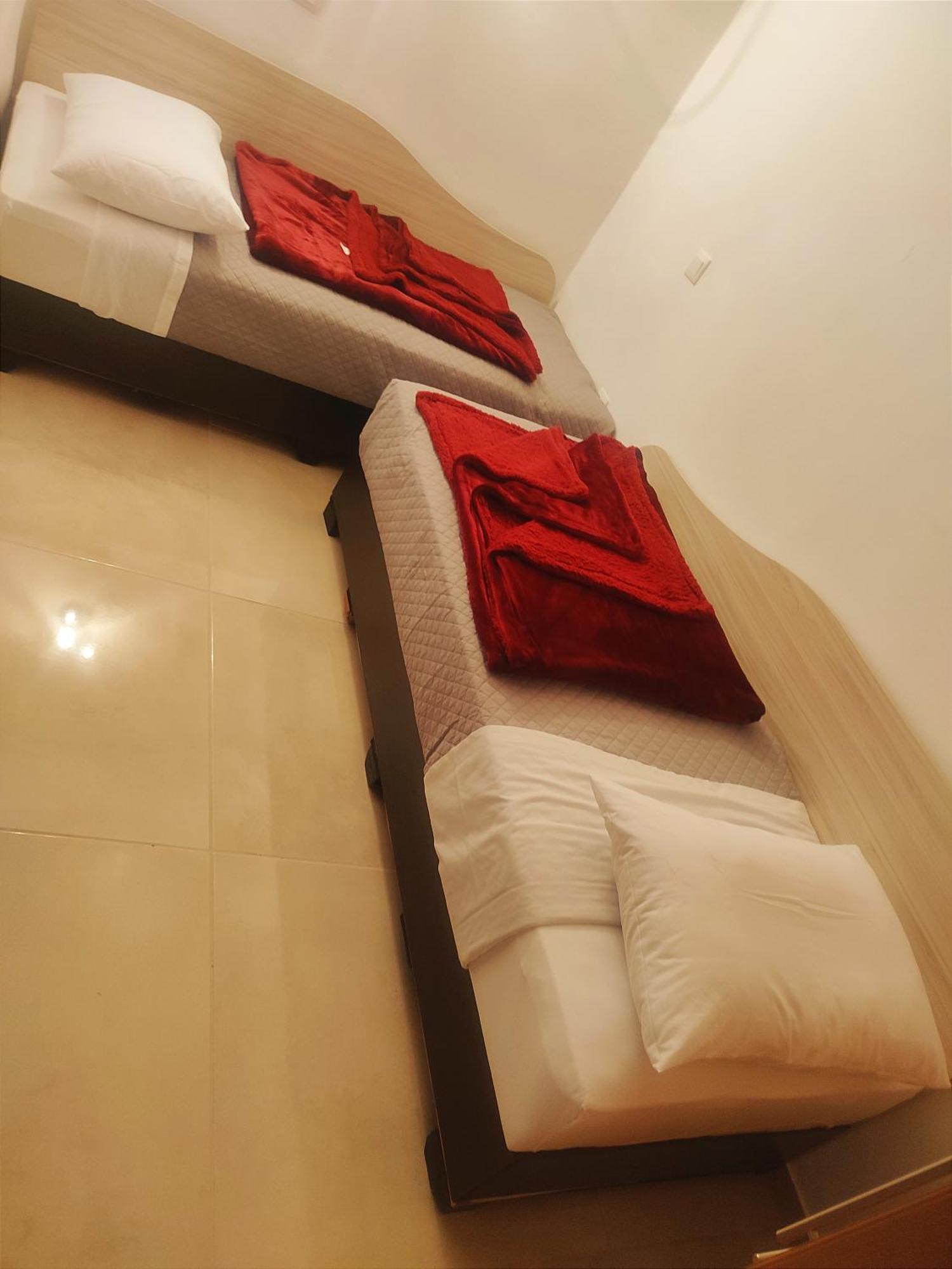 Precious Apartment Corinth Buitenkant foto